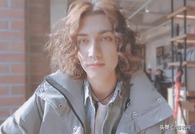 好听的欧式贵族英文名,男生英文名优雅贵族