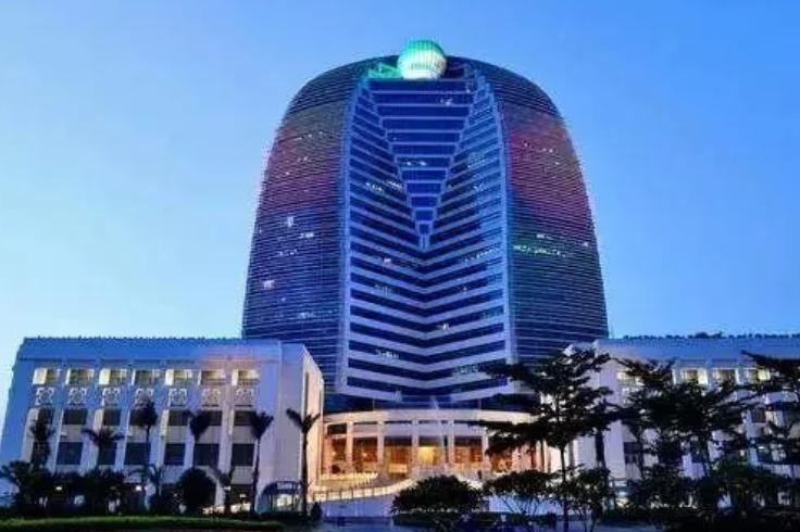 从1000块身价到如今身价7500亿,从1600亿到负债6000亿