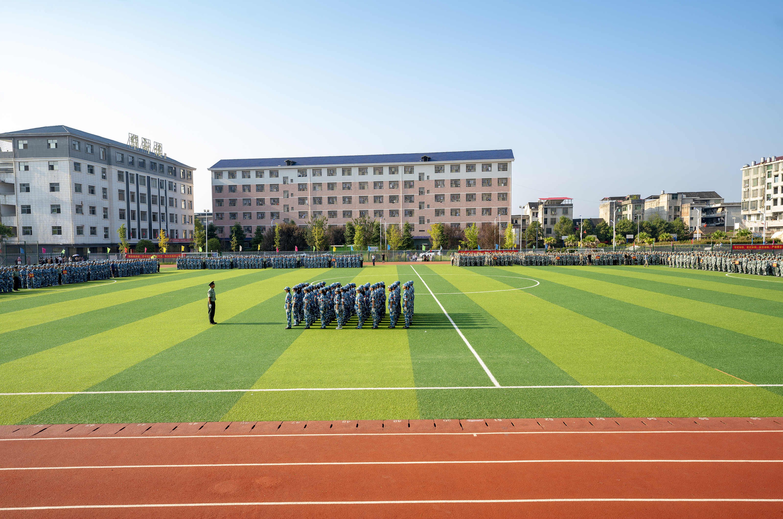 2021年新化中学军训视频,娄底二中军训