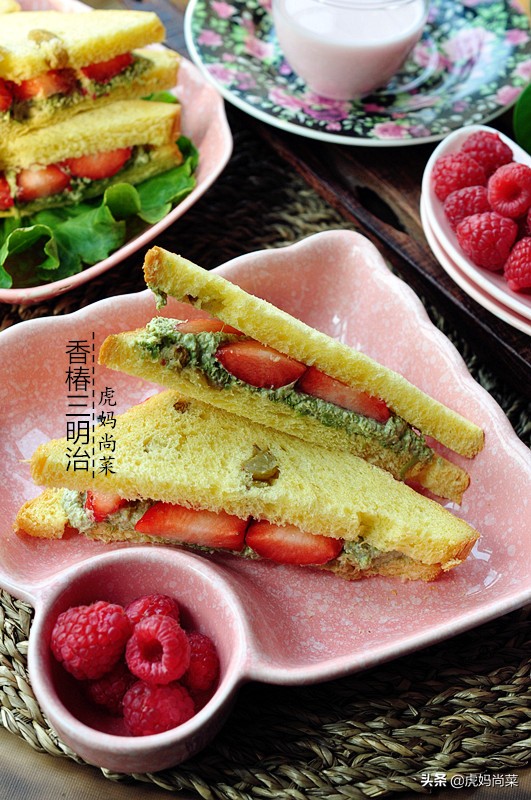 香椿面包正宗做法,香椿芽怎么烫着吃好吃