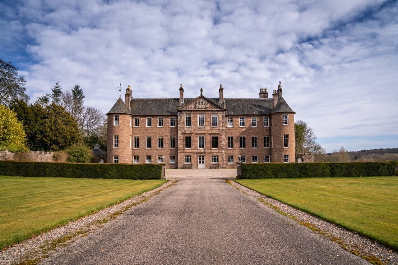 住苏格兰绝美古堡成本要多少？每年光取暖费就要32万