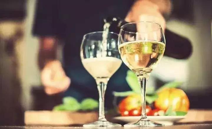 葡萄酒发酵的秘密,酸度最低的葡萄酒