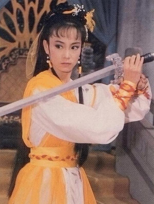 刘雪华比琼瑶大多少,刘雪华琼瑶剧有多成功