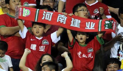 河南4万人以上的足球场,河南哪里有真草足球场