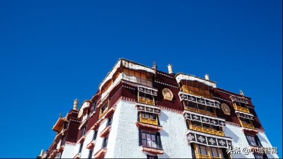 雪域圣殿西藏拉萨布达拉宫,布达拉宫雪域的圣殿模板