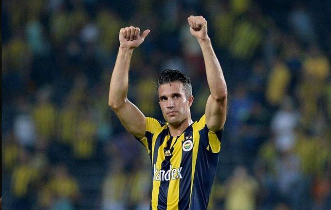 巅峰范佩西是一个人扛着曼联夺冠,12-13赛季范佩西戴帽曼联提前夺冠