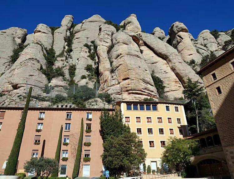 葡萄牙和西班牙哪个值得旅游,西班牙和葡萄牙旅游区别