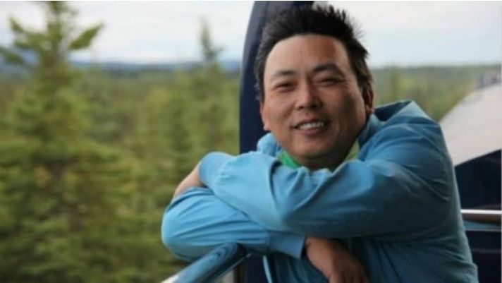 儿童用成人微信玩游戏,小学生用qq社交软件好吗