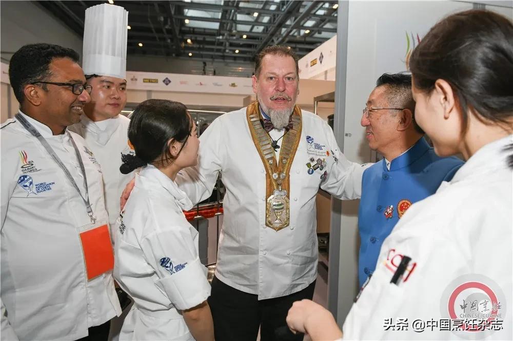 冲奥背后的故事|两支队伍是怎样炼成的