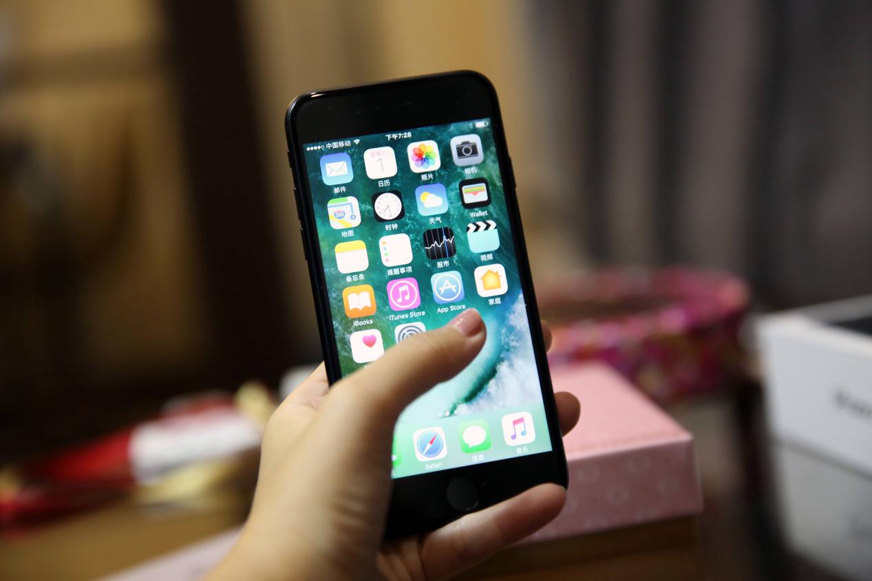 iphone6s给人们带来什么样的影响,苹果iphone6s为什么能成为钉子户
