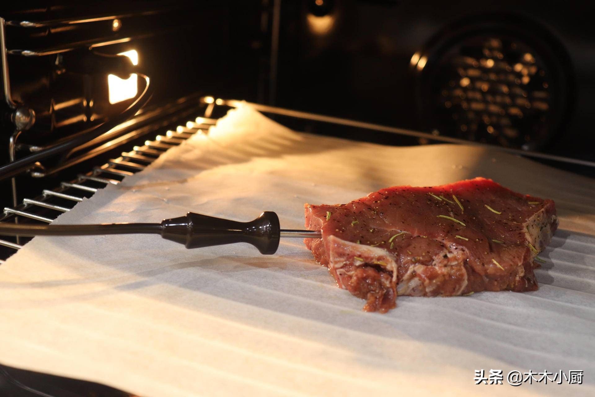 如何用家用蒸烤箱做面包全过程,自己在家用烤箱做面包的方法