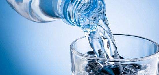 饮水机上的脏东西怎样清除,饮水机长时间没用怎么清洗才干净