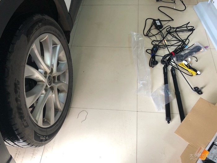 满意的静音电动尾门-门博士产品装车