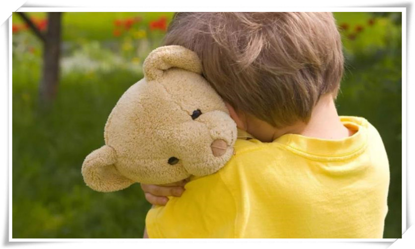 孩子被大同学欺负了应该怎样解决,孩子被同学欺负怎样解决