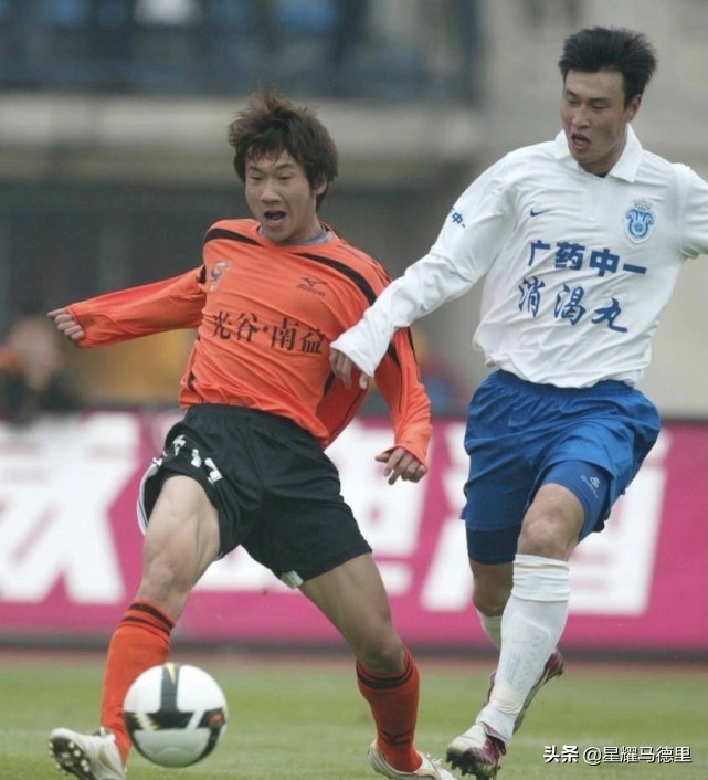 荣昊回应转会事件,荣昊与武汉球迷