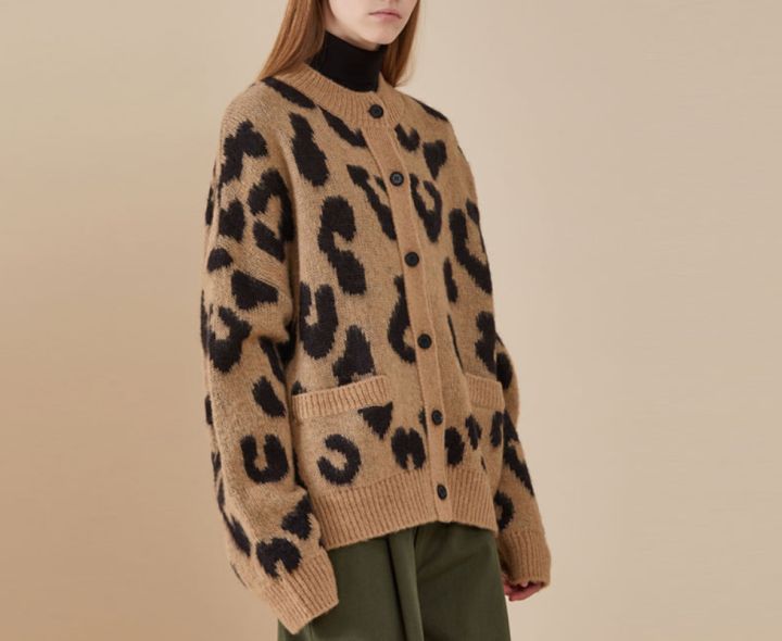 不想穿非要穿什么,不想穿名牌