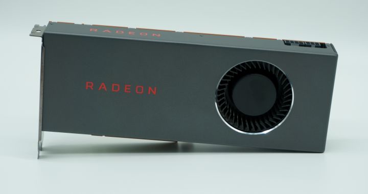 圣诞送礼兰蔻菁纯粉底液,异地圣诞送什么礼物好