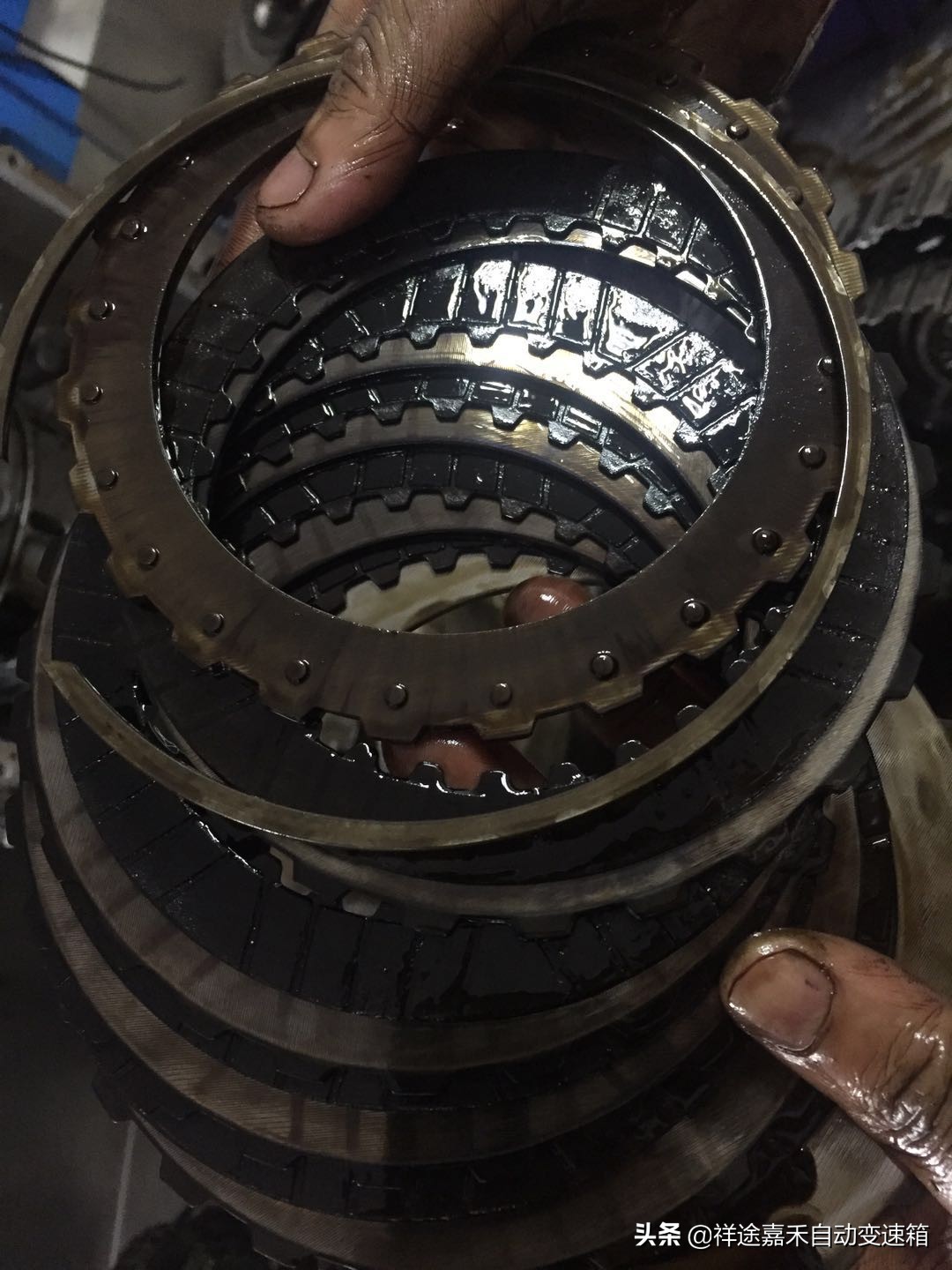 宝马523变速箱打滑修复多少钱,宝马523变速箱打滑严重