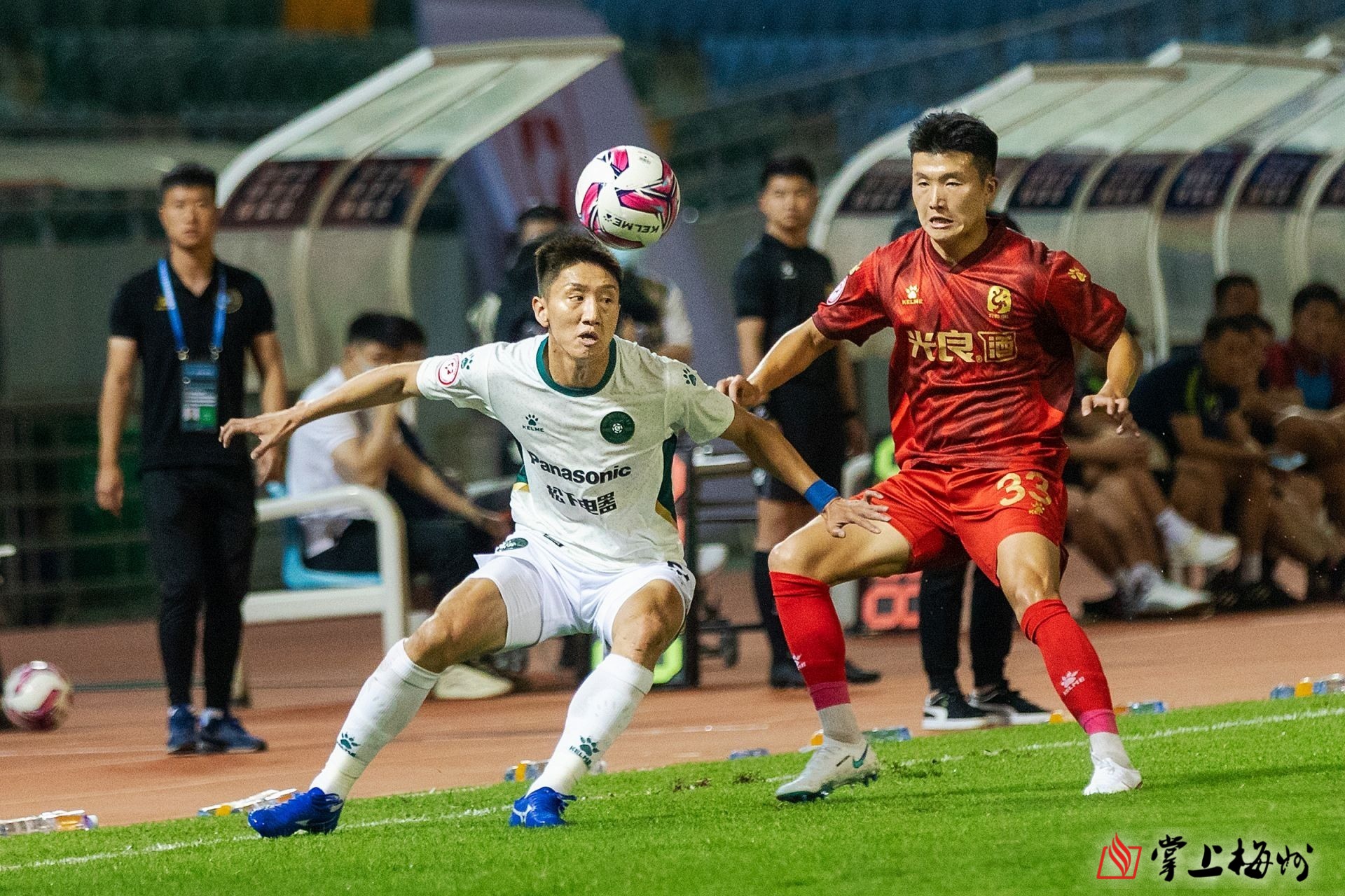 梅州客家中甲比赛录像,梅州曾宪梓体育馆足球比赛