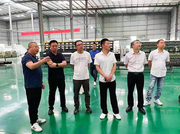 “聚乡情共发展”成都古蔺商会走进四川中能伟创环保科技