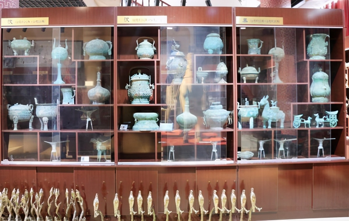 “造假教父”方兴庆：带领全村靠造假脱贫，警察找上门也没办法