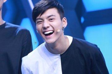 牙缝很大很深能补吗,小的牙缝可以补吗