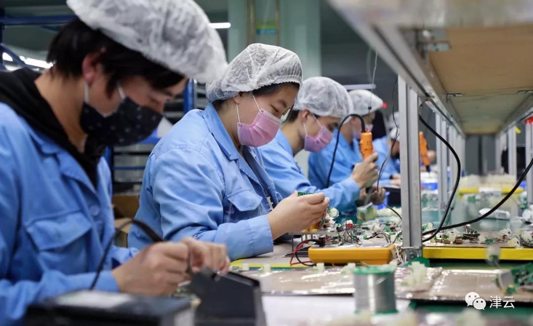 55天紧急状态，你看天津几分像从前，早点硬菜点心安排起来