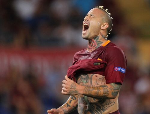 现役当今足坛中场防守巨星排名前五，坎特领衔