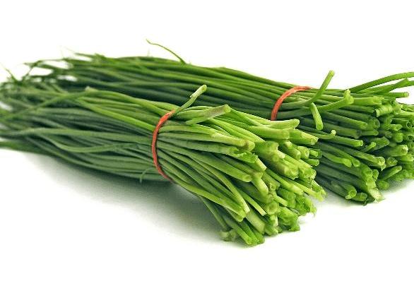 秘制烤韭菜酱汁,韭菜腌制烧烤