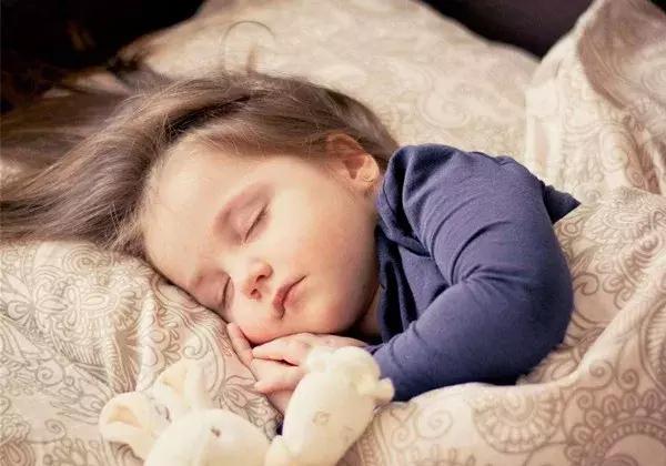 9个月宝宝发烧39度手脚冰凉怎么办,8岁孩子发烧38度手脚冰凉该怎么办