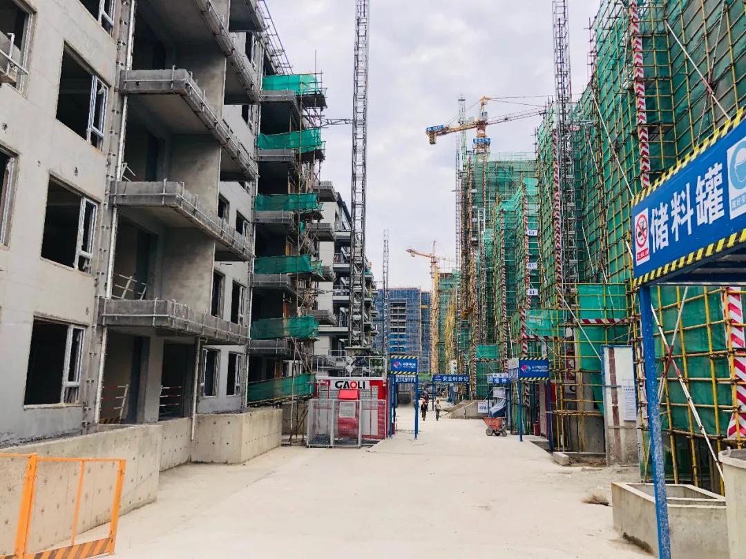 天街地铁3号线,地铁3号线龙湖天街周边房子