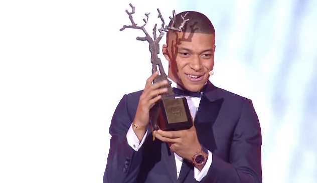 打破梅西拉玛西亚纪录,打破梅罗垄断十年金球奖