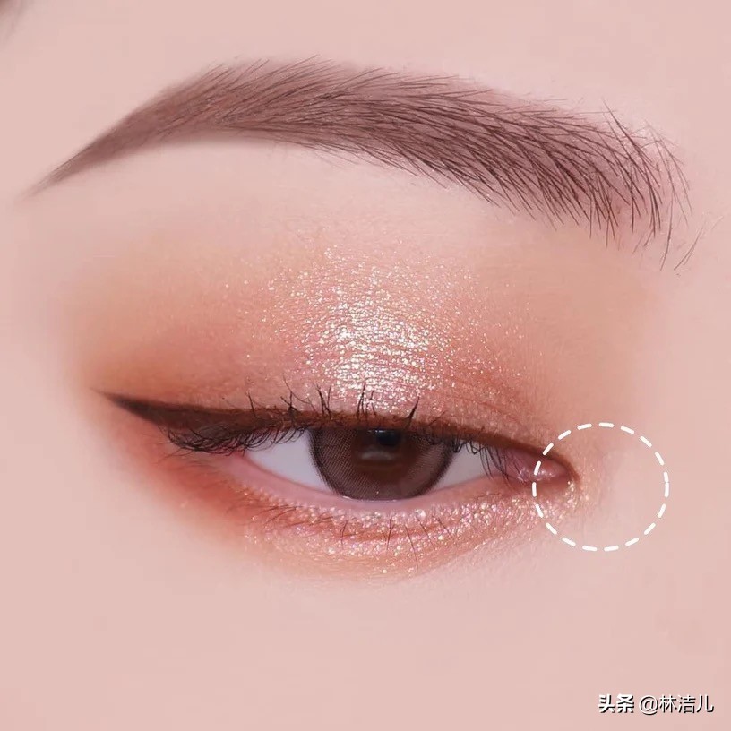 周冬雨金高银同款眼妆,周冬雨型眼睛怎么画眼影显眼大