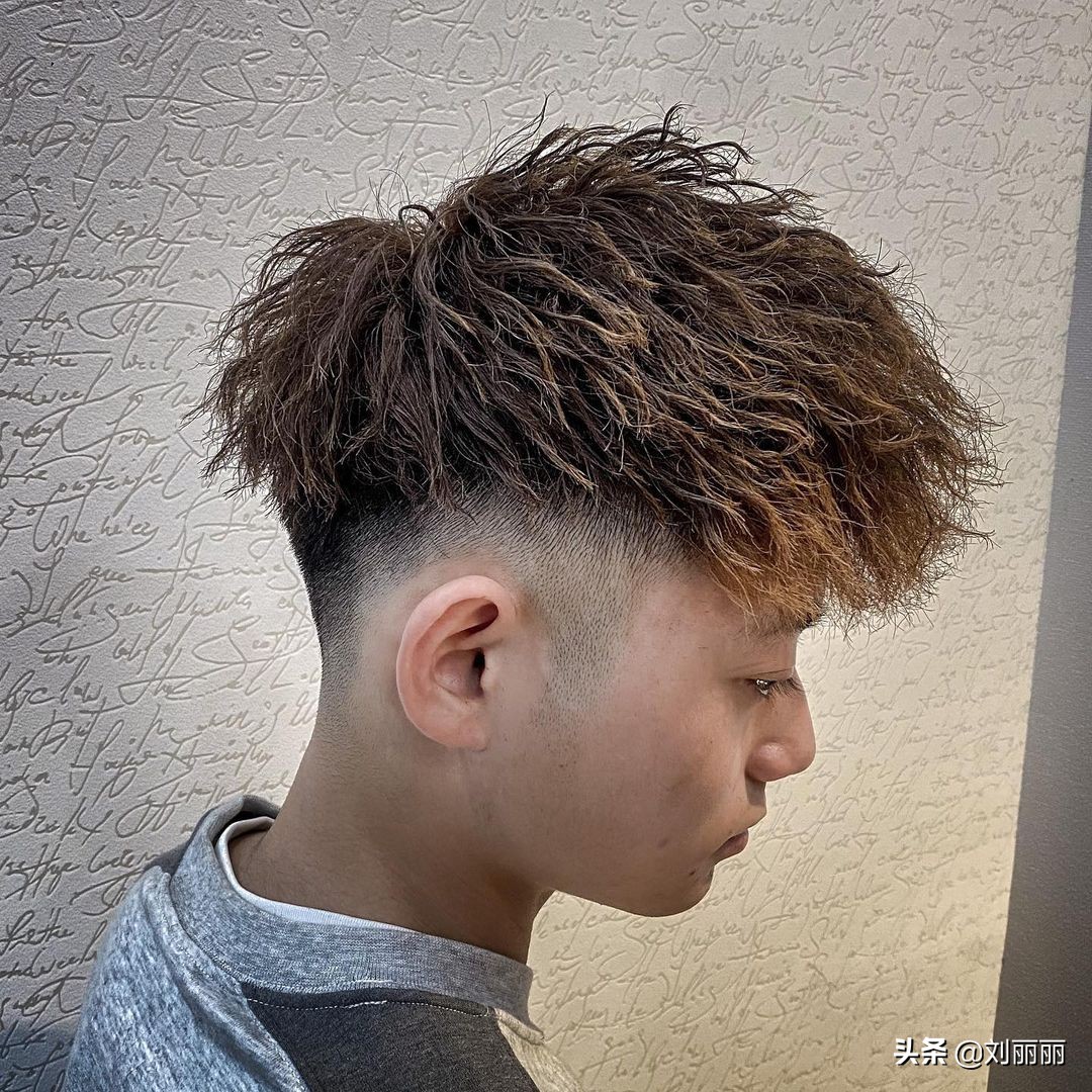 今年最流行颜色男发,今年最流行男发