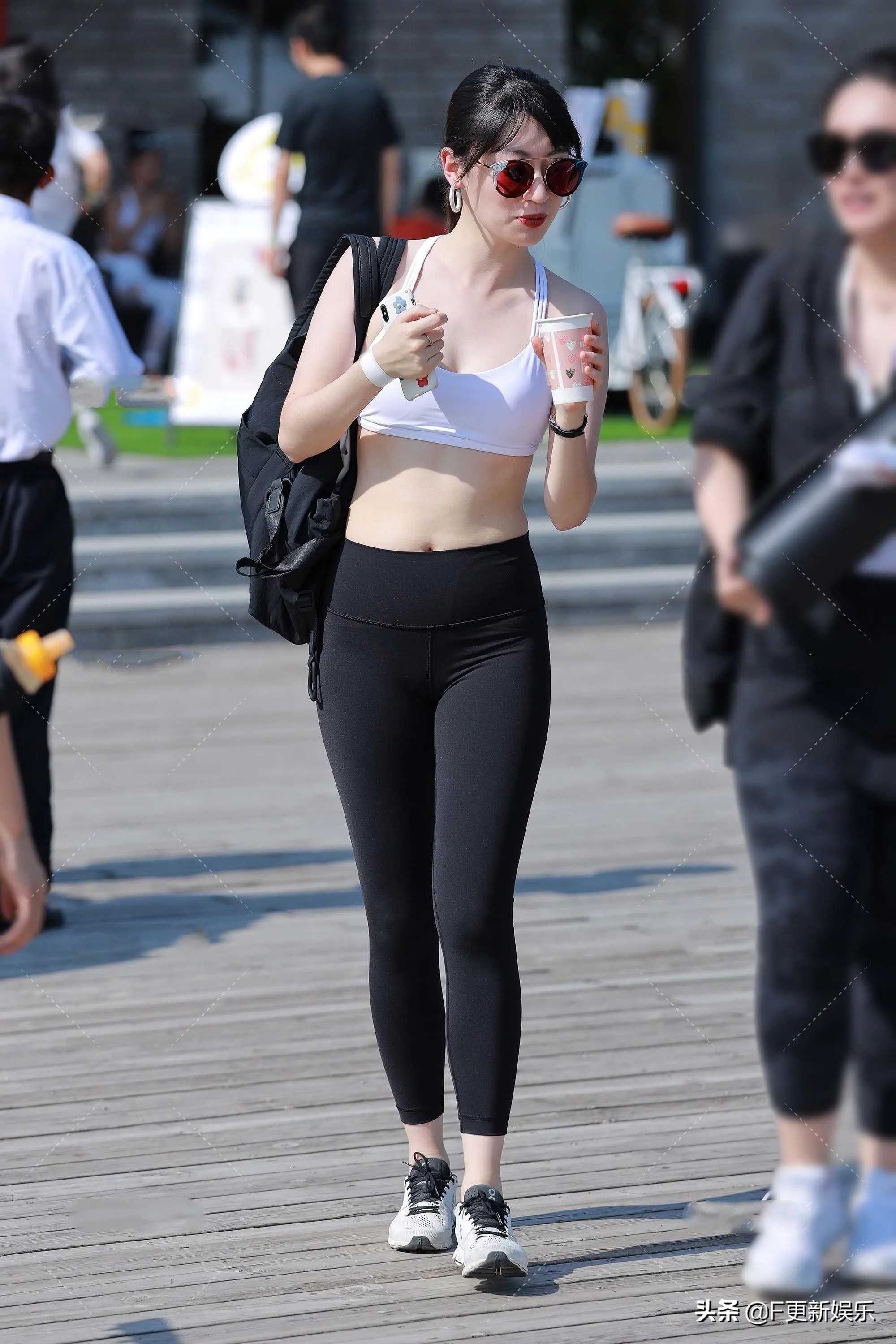 鐟滀冀瑁ょ揣韬繍鍔ㄨ。,绱ц韩鐗涗粩瑁ょ憸浼借。