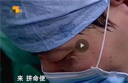 女子顺产用尽办法催产75小时，没有谁能比母亲更伟大！