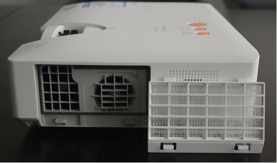 投影仪怎么买不被坑记住这几点,买投影仪要注意哪些