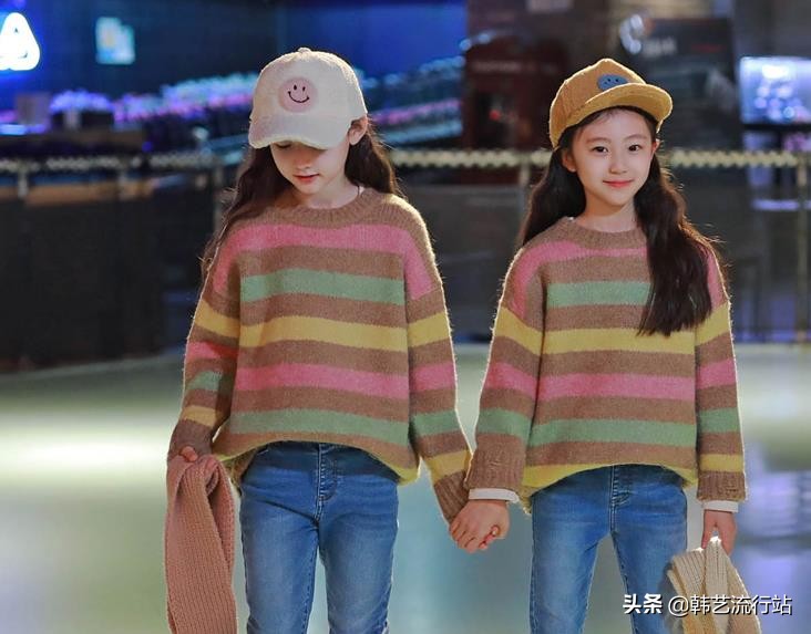 韩版宽松针织毛衣2017,最新款女士韩版手织毛衣18-21岁穿