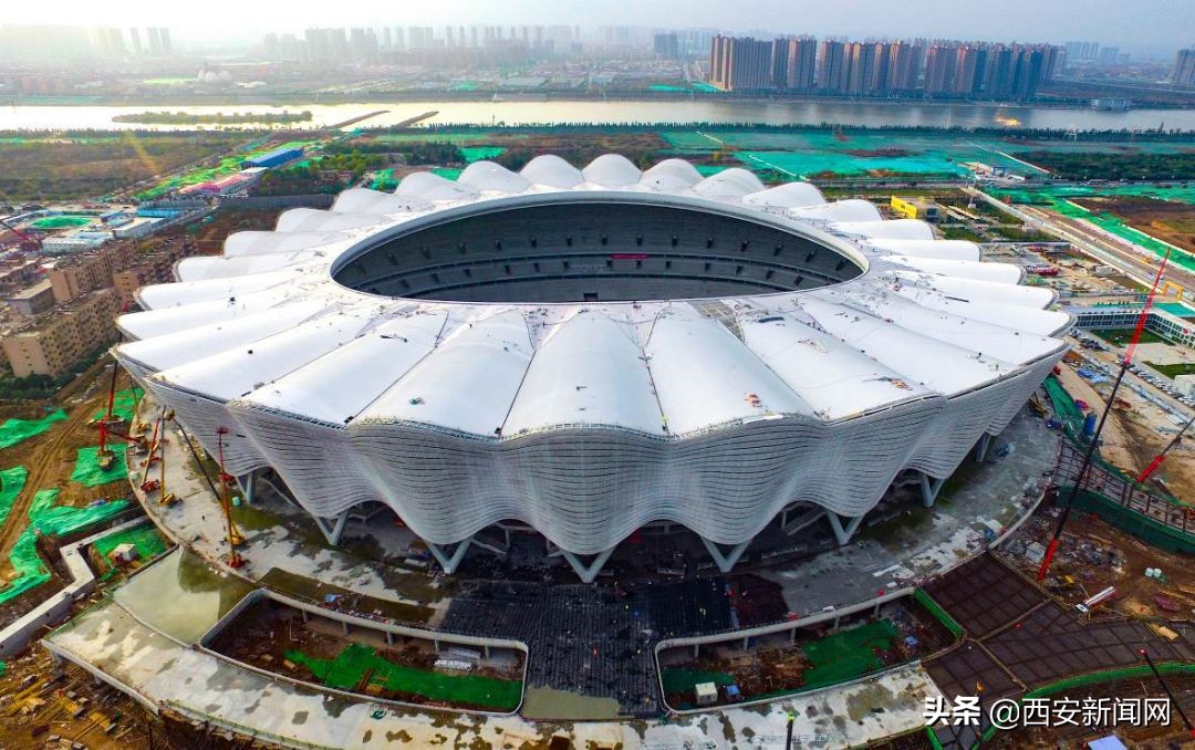 西安石榴花奥体中心,西安奥体中心长安花绽放