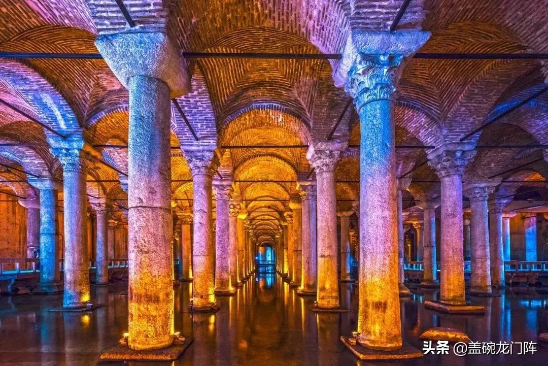 *疆新**往西，这片神奇的处女地，去一次相当环游大半个世界！