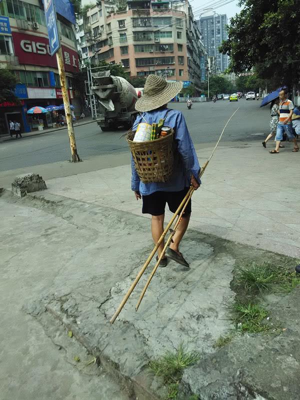 野钓蓝鲫怎么选择,钓鲫鱼用野战蓝鲫还是老三样