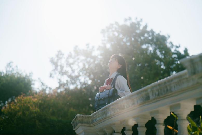 腾龙35-150mmf22.8,佳能351.4和501.2哪个好