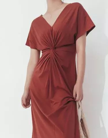 超模消除副乳,超模收副乳