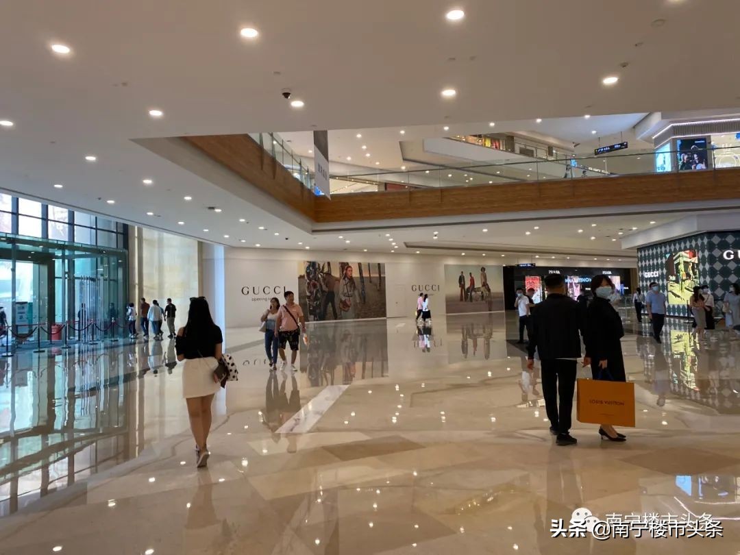 lv再次回归入驻南宁万象城,lv和万象城哪个好