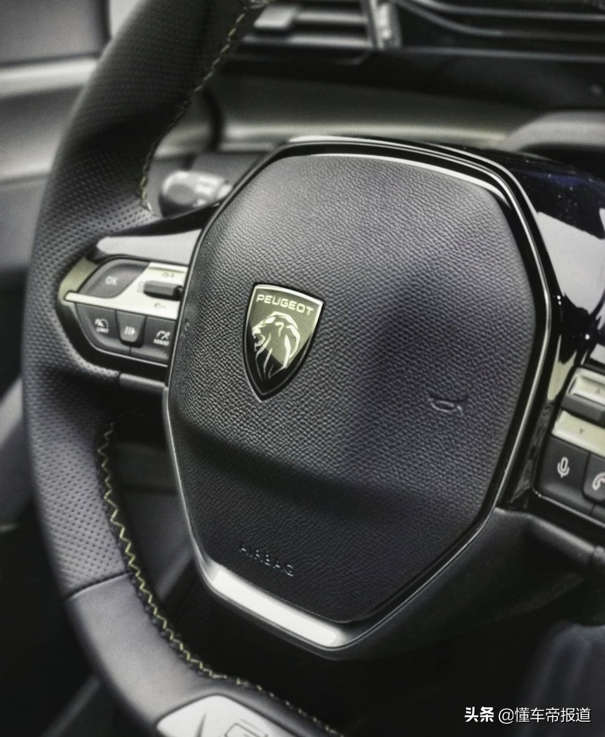 新款思域有问题吗,标致308最新款对比高尔夫的尺寸