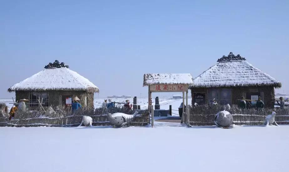 下雪后的海边图片大全,六月份的红海滩