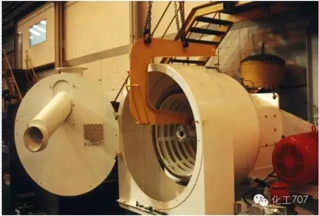 卧式刮刀离心机工作原理视频,立式脱水离心机工作原理视频