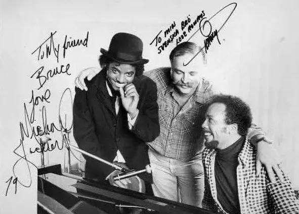 thriller是最畅销的专辑吗 (评价thriller这张专辑)