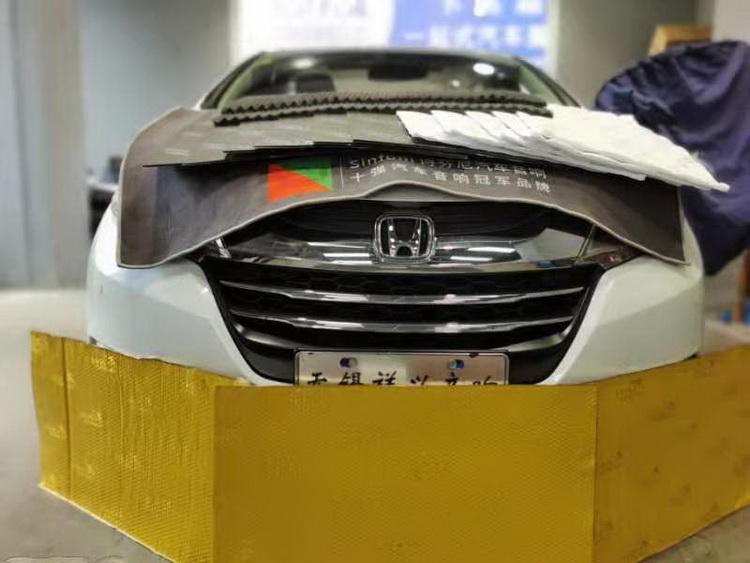 安静下来无锡祥兴本田奥德赛汽车隔音改装大白鲨