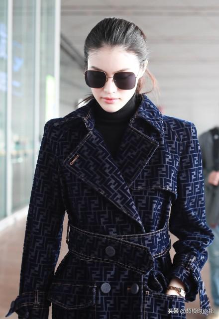 fendi皮草值得买吗,fendi走秀羽绒服